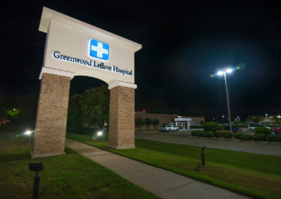 A large, lit sign by Robinson Electric for Greenwood Leflore Hospital